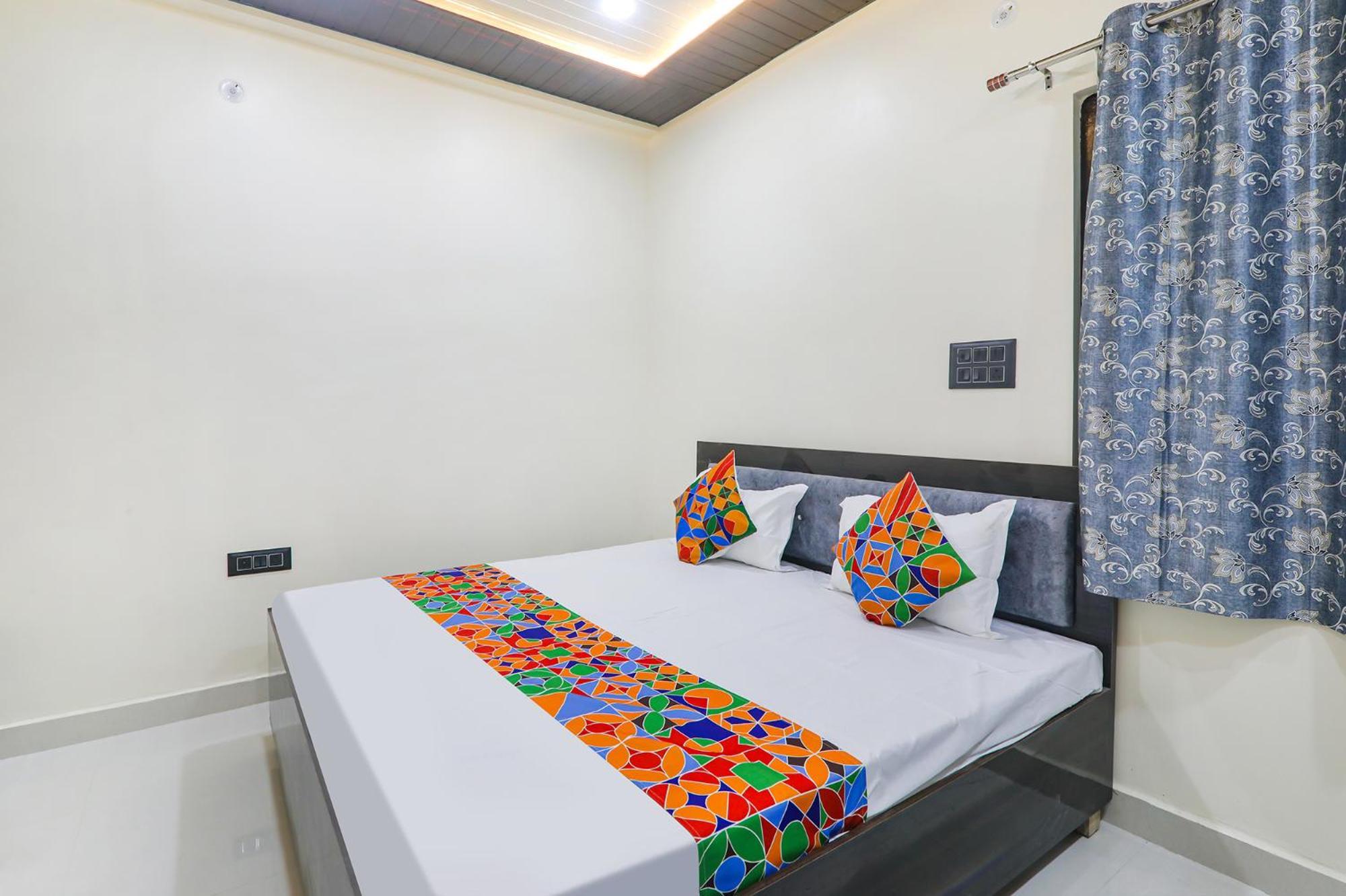 Fabexpress Awadh Inn - 400M From Shri Ram Janam Bhumi Ayodhya Экстерьер фото