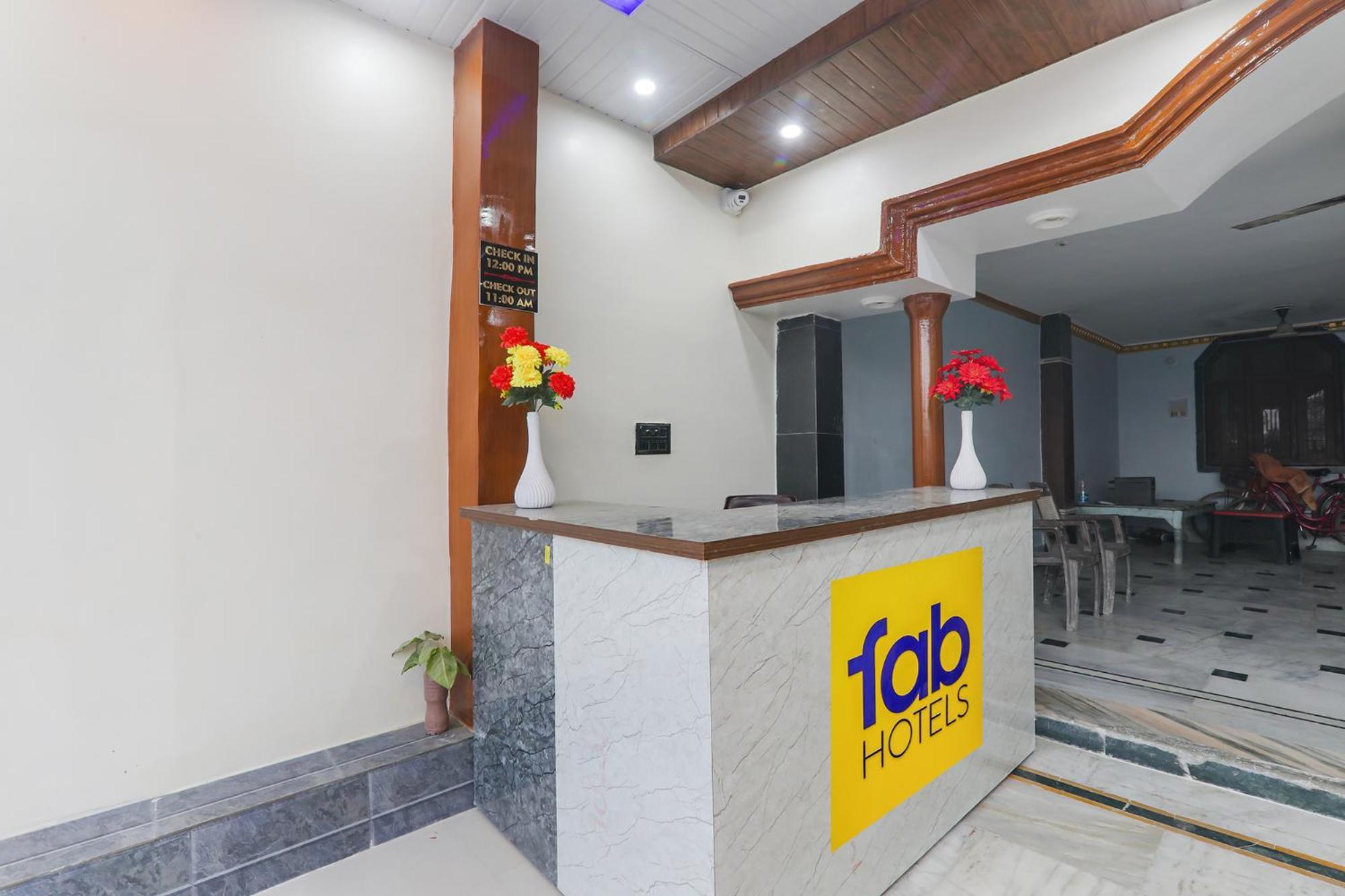 Fabexpress Awadh Inn - 400M From Shri Ram Janam Bhumi Ayodhya Экстерьер фото