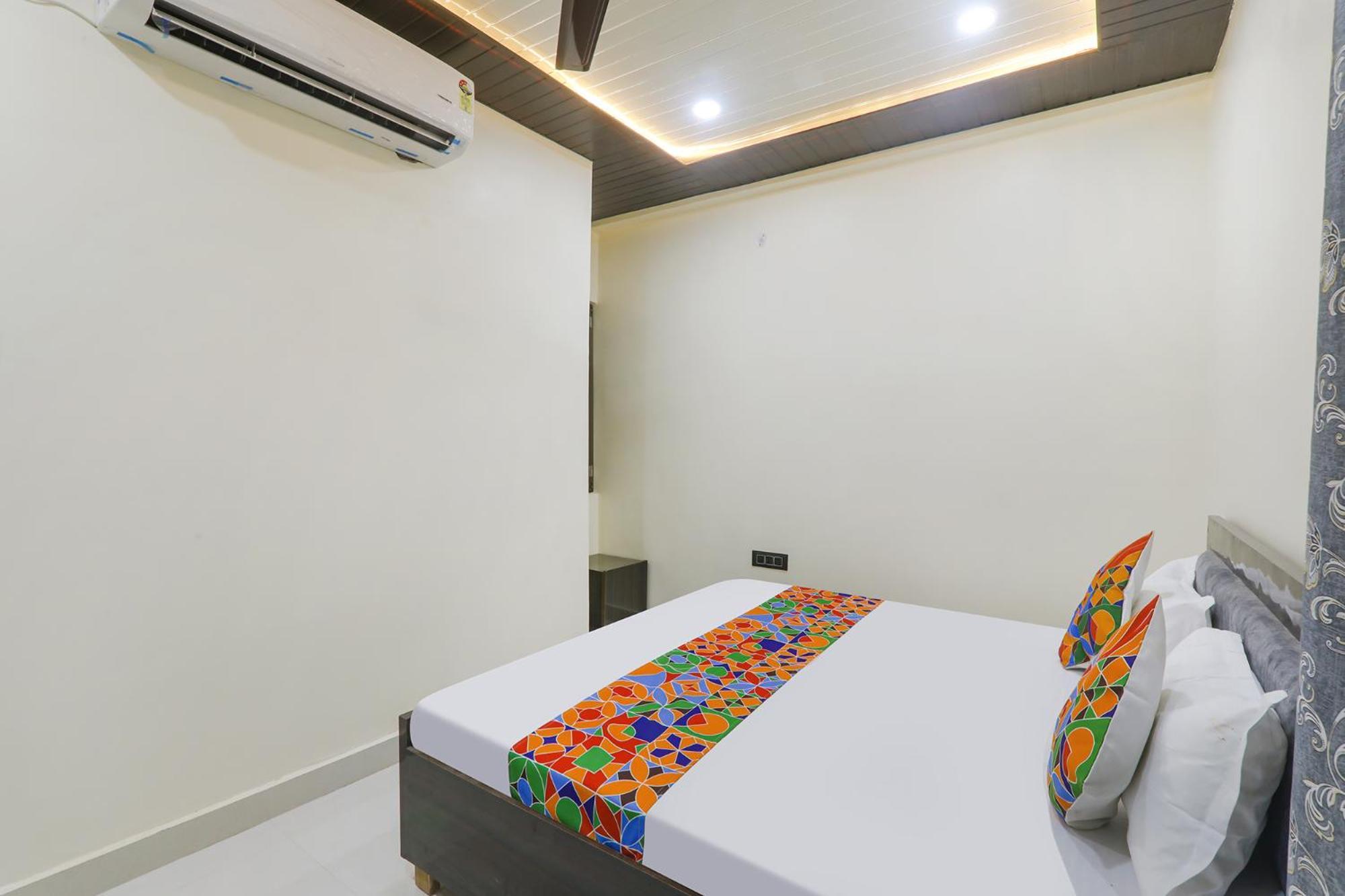 Fabexpress Awadh Inn - 400M From Shri Ram Janam Bhumi Ayodhya Экстерьер фото